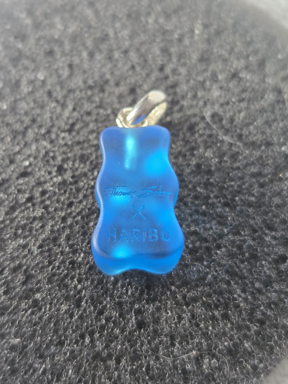Thomas Sabo x HARIBO Blue Gummy Bear Charm - Picture 5 of 7